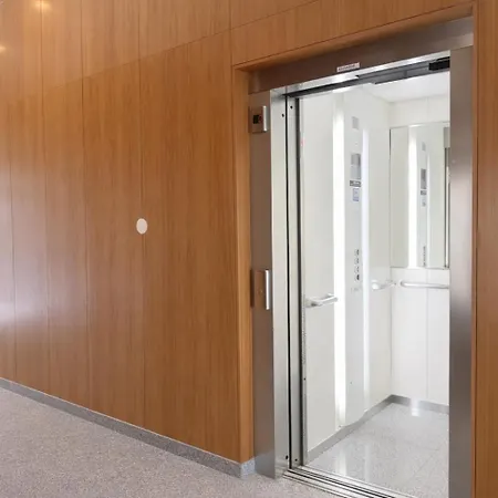 Miramar Apartment *